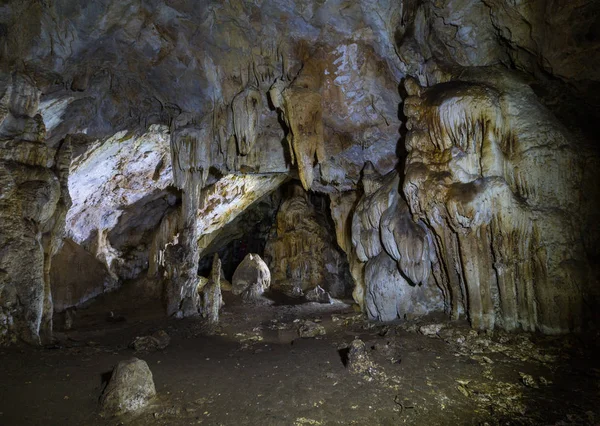 Cueva Crimea Elochka Meseta Chatyr Dag — Foto de Stock