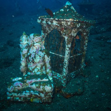 Underwater temple clipart