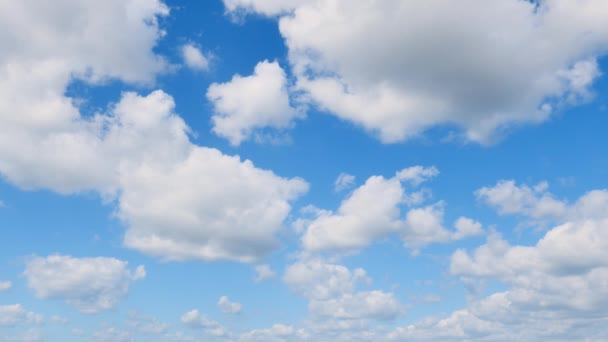 Céu Claro Com Uma Nuvem — Vídeo de Stock