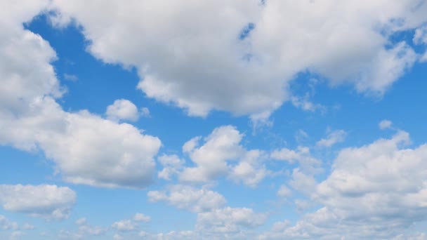 Der Klare Himmel Mit Einer Wolke — Stockvideo