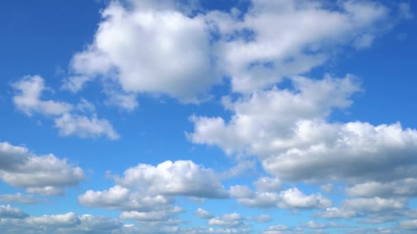 Bir Bulut Ile Açık Gökyüzü — Stok video