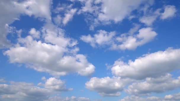 Der Klare Himmel Mit Einer Wolke — Stockvideo