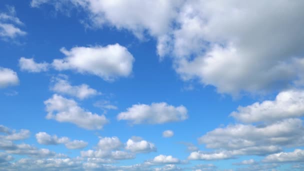 Heldere Hemel Met Een Wolk — Stockvideo