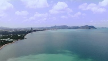 Pattaya, Tayland, kıyı şeridi ve Pattaya deniz hava görünümü güzel deniz manzarası üst görünümü.