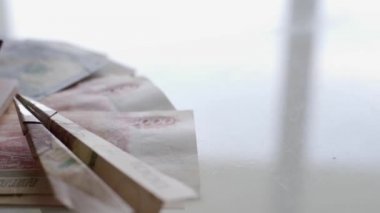 Konsept Seyahat, konsept, para, pasaport, uçak, yakın çekim için hazırlık