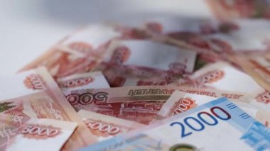 Rublesi. Para. Bill 5000. Bill 2000. Para. Para sayma