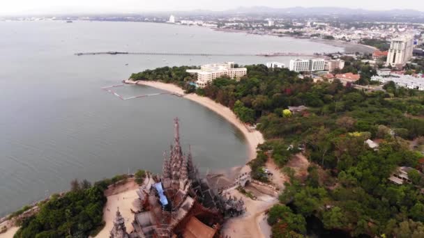 Templo da Verdade em Pattaya, Tailândia, vista superior . — Vídeo de Stock
