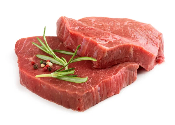 Dva Hovězí Steaky Rozmarýnem Izolovaných Bílém Pozadí — Stock fotografie