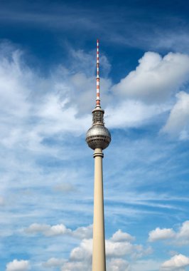 Berlin. Almanya. 9 Temmuz 2018 /: Fernsehturm - Alexanderplatz yakın televizyon kulesi