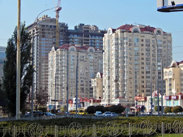 Dzielnica Mieszkalna Przy Alei Bohaterów Stalingradu Kijów — Zdjęcie stockowe