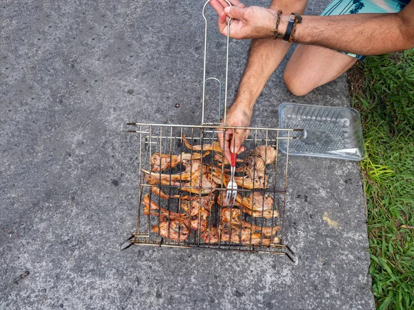 Barbacoa de carne y pollo en el País Vasco — Foto de Stock