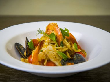 spaghetti met zeevruchten