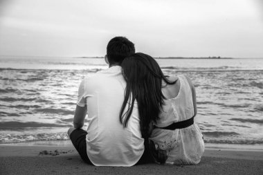 Bu tür bir romantiktir.