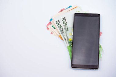 cep telefonu faturaları, bir yığın üzerinde yalan yakın çekim