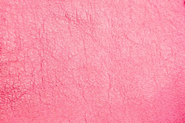 Cilt dokusunu parlak pembe olduğunu