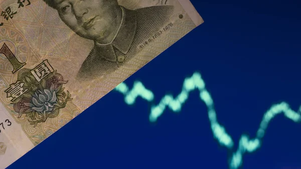 人民币涨跌。货币对元对美元的分析。F — 图库照片