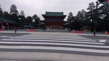 Japonya tapınaklarda hiper sukut.