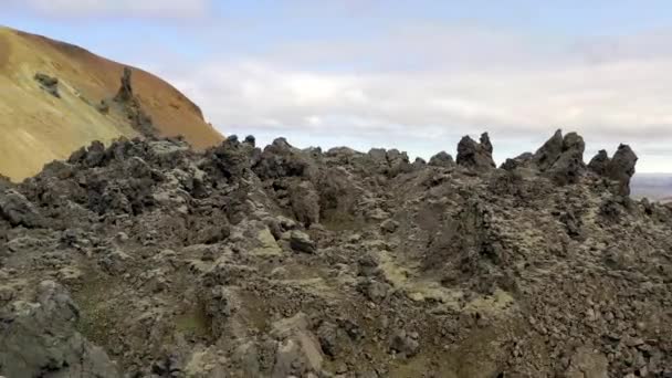 Paisaje volcánico en Islandia desde arriba . — Vídeos de Stock