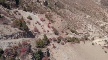 Nepal 'de dağ bisikleti. Annapurna Devresi.