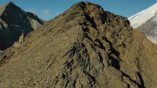 エルブラス山付近のコーカサス山脈の景観 — ストック動画