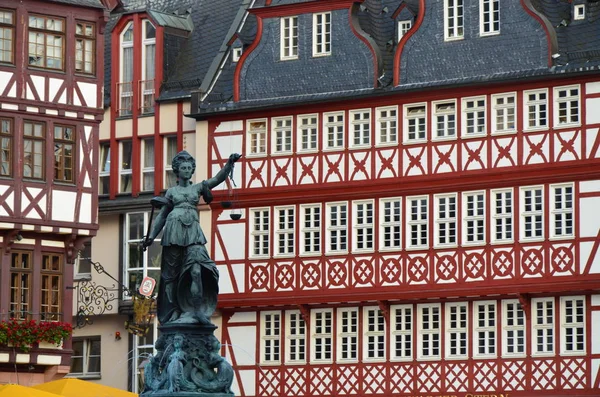 Lady Justice Sur Place Roemer Francfort — Photo