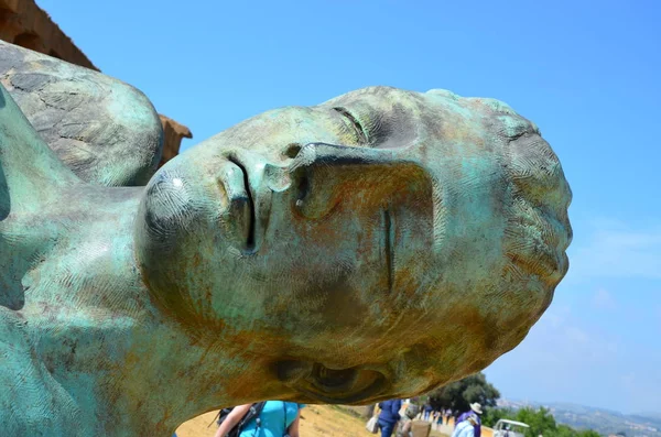 Bronz Heykel Valley Komünü Sicilya Bölgesindeki Agrigento Tapınaklar — Stok fotoğraf