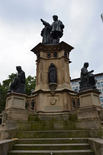 Johannes Gutenberg Monumento Frankfurt — Fotografia de Stock