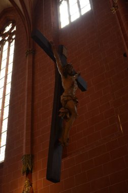 Aziz Bartholomew Kilisesi iç