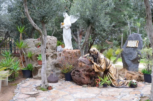 Sardunya Dini Yerler