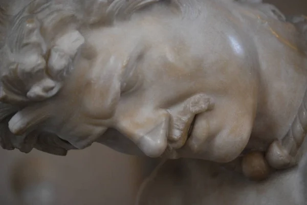 Знаменитая Умирающая Галлийская Статуя — стоковое фото