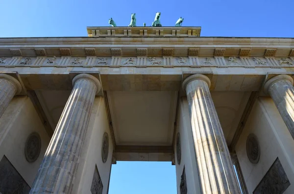 Puerta Brandeburgo Amanecer Berlín Alemania —  Fotos de Stock