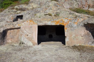 Montessu'nun Domus de Janas'ı