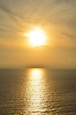 Denizde gün batımı panoraması