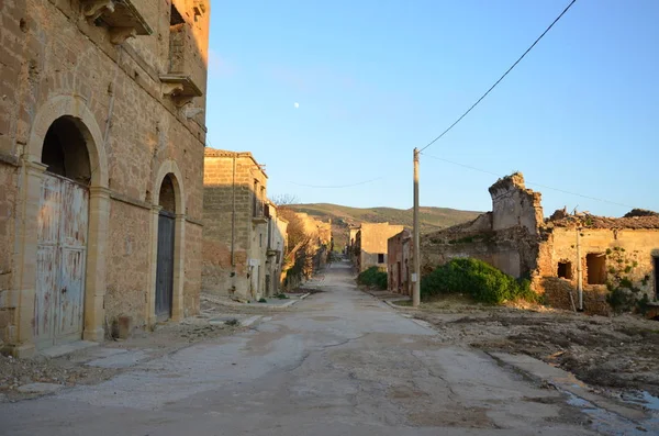 Geisterstadt Poggioreale Sizilien — Stockfoto