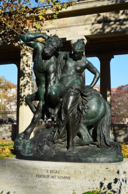 Berlin eski Müzesi Altes Müzesi yakınında güzel heykel