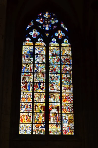 Παράθυρο Γυάλινης Εκκλησίας Που Απεικονίζει Την Πεντηκοστή Στο Ντομ Της — Φωτογραφία Αρχείου