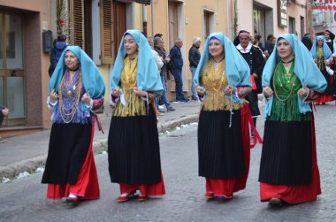 Saint Antioco, Sardinya - 04.16.2018: Sant 'Antioco dini geçit töreni