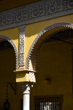 Seville, İspanya 03.25.2019 Palacio de las Dueas 'ın avlusu, Alba Dükleri Sarayı