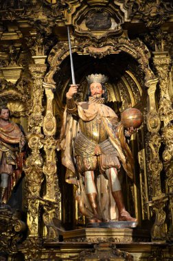 Seville, İspanya 03.25.2019: Scultura in legno di Francisco Pacheco 1699