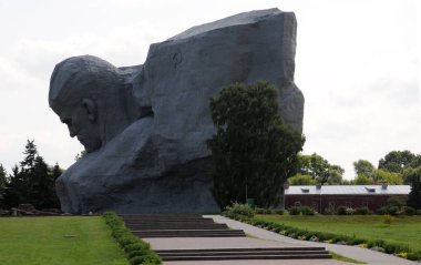 İkinci Dünya Savaşı. Brest kaledir benzersiz bir sur.