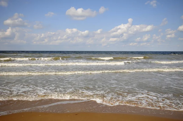 Azak Denizi en sığ ve dünyanın en küçük denizlerde biridir