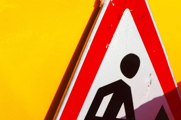 Roadworks ileriye yol işareti 