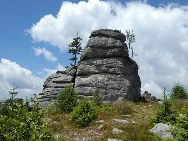 大岩石在巴伐利亚森林欧洲的风景 免版税图库图片