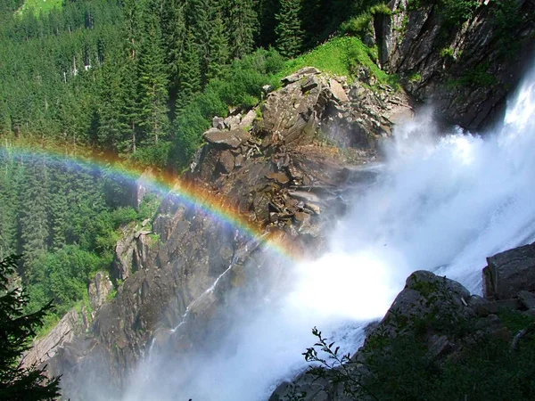 Stora Vattenfall Bergen Österrike Europa — Stockfoto