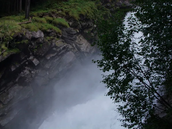 Großer Wasserfall Den Bergen Österreichs Europa — Stockfoto