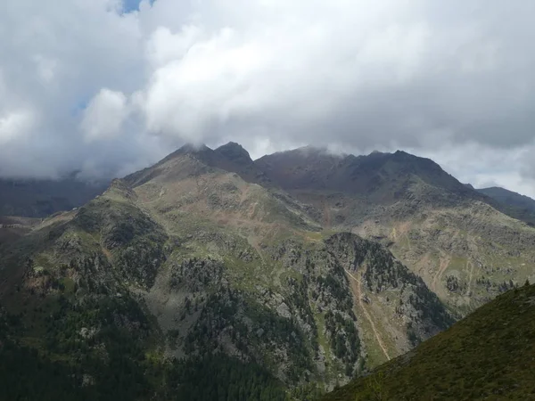 Csúcs Rock Panoráma Táj Magas Hegység Dél Tirol Olaszország Felhők — Stock Fotó