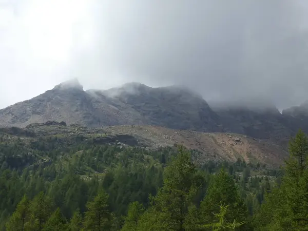 Vârf Stâncă Panoramă Peisaj Munților Înalți Tirol Italy Europa Nori — Fotografie, imagine de stoc