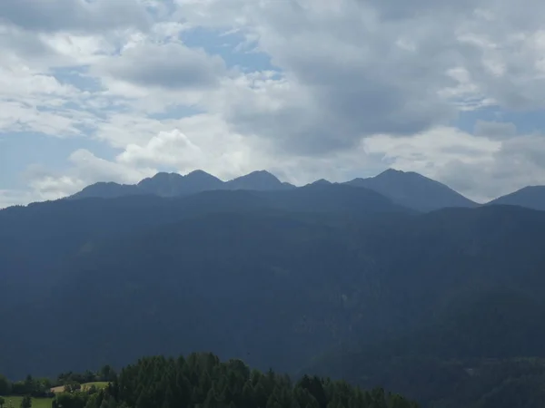 Rock Panorama Landsape Zirvesi Dağları Nın Güney Tirol Talya Orman — Stok fotoğraf