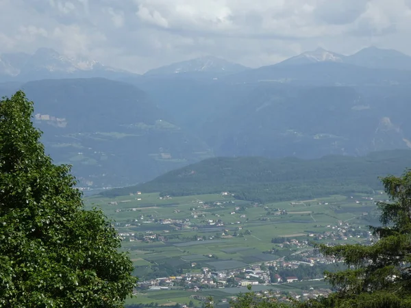 Zirve Rock Panorama Manzara Şehir Vadisi Dağları Nın Güney Tirol — Stok fotoğraf