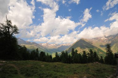 zirve rock panorama manzara Dağları'nın Güney Tirol İtalya Avrupa gökyüzü bulutlar vahşi doğa